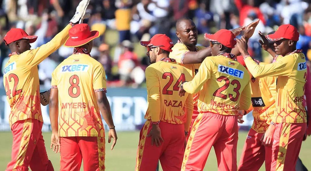 சொந்த நாட்டுக்கு திரும்புவதில் ஜிம்பாப்வே அணிக்கு சிக்கல்